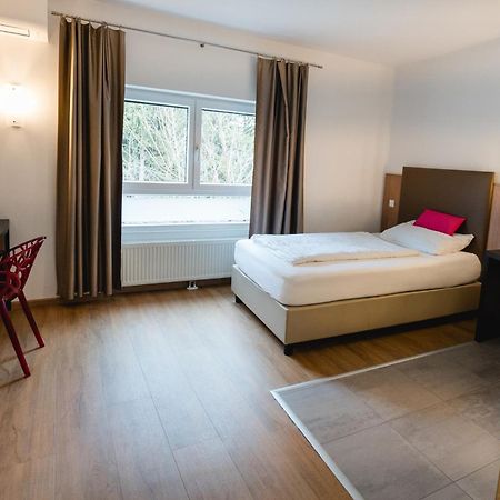 4U Hotel Men Only Hohenthurn Exteriör bild